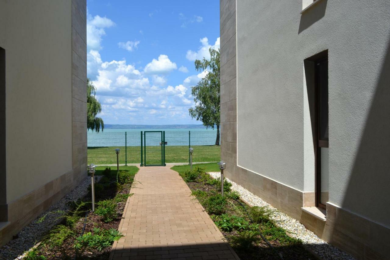 A16 Beachapartman Сиофок Екстериор снимка